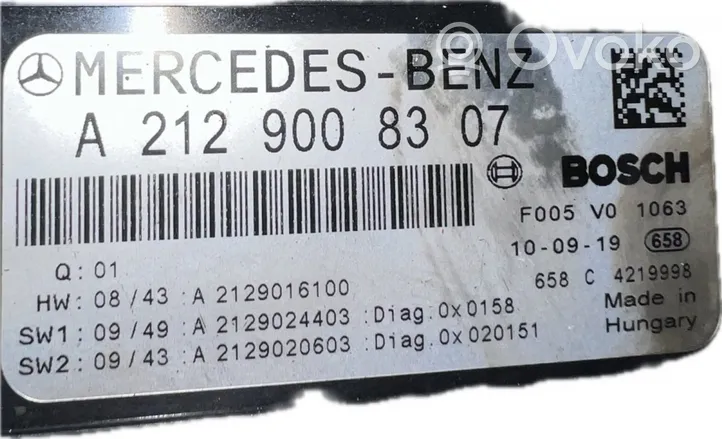 Mercedes-Benz E C207 W207 Saugiklių dėžė (komplektas) 