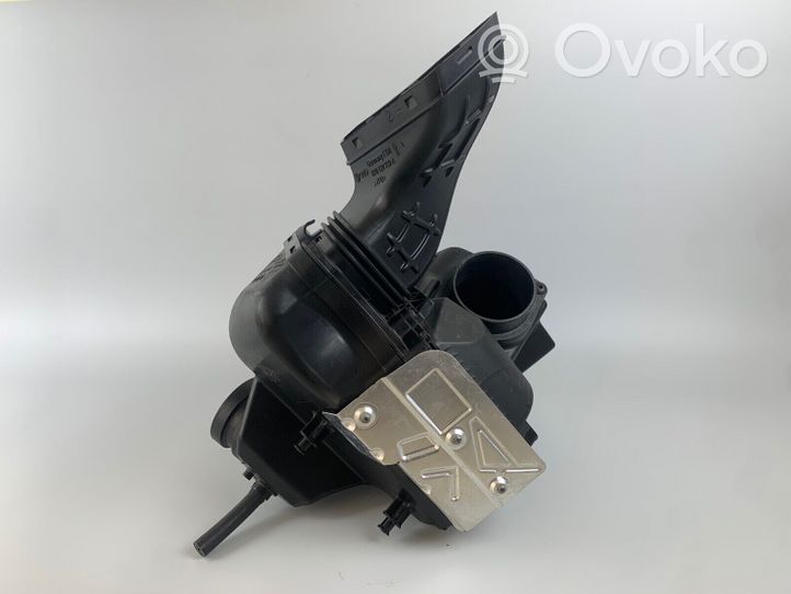 Audi A5 8T 8F Boîtier de filtre à air 8R0133837S