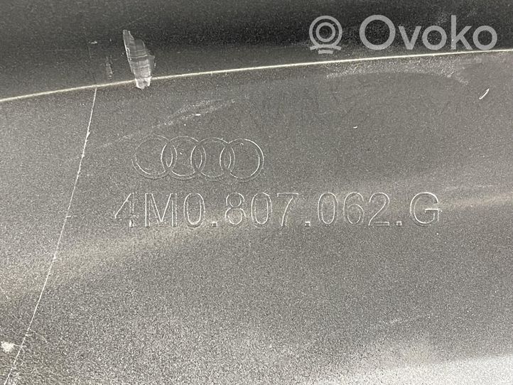 Audi Q7 4M Priekšpusē bampera stūra daļa 4M0807062G