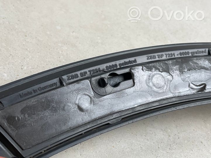 Audi Q7 4M Aizmugurē durvju dekoratīvā apdare (moldings) 4M0854820A