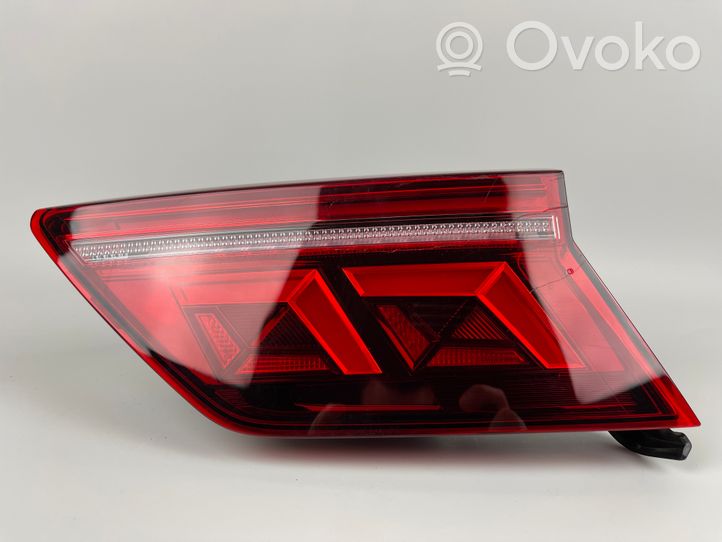 Volkswagen Tiguan Lampy tylnej klapy bagażnika 5NA945308