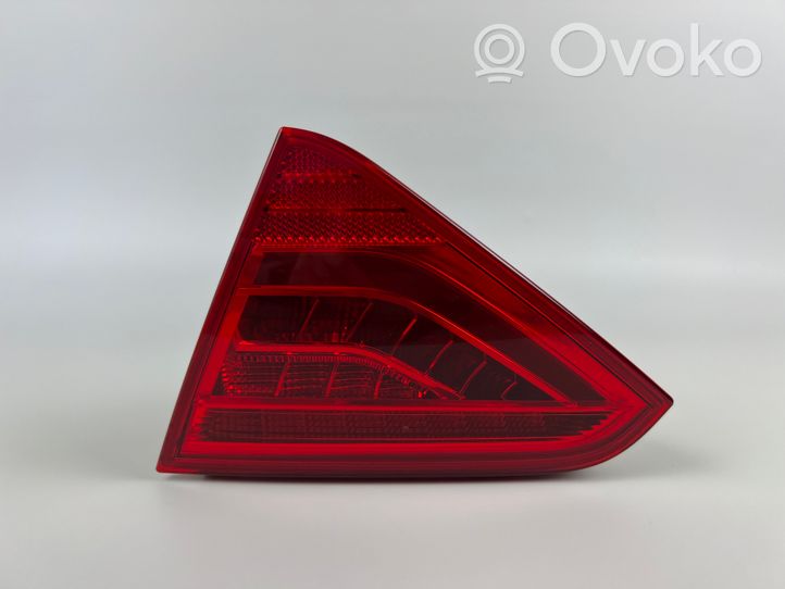 Audi A5 8T 8F Lampy tylnej klapy bagażnika 8T0945094D