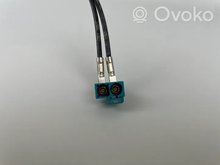 Volkswagen Crafter USB socket connector 000098713A