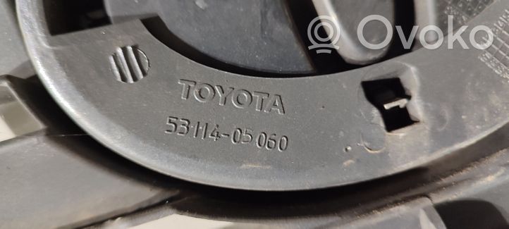 Toyota Avensis T250 Oberes Gitter vorne 5311405060