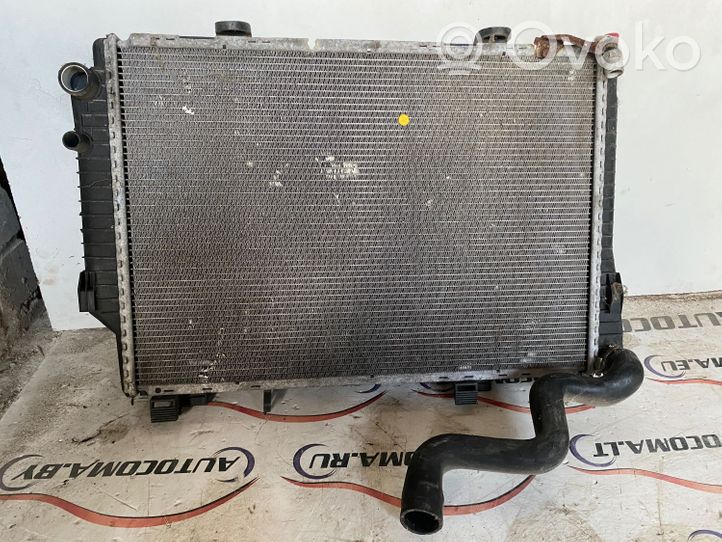 Mercedes-Benz C W202 Dzesēšanas šķidruma radiators 433438439