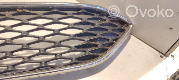 Ford Focus Grille calandre supérieure de pare-chocs avant 