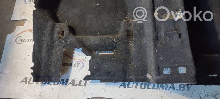 BMW 1 E81 E87 Wykładzina podłogowa tylna 7110653