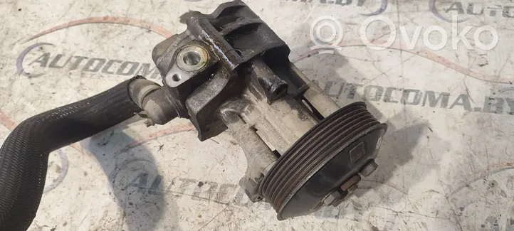 BMW X5 E70 Power steering pump 