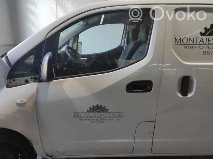 Nissan NV200 Front door 