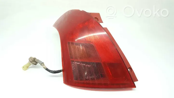 Suzuki Swift Luci posteriori del portellone del bagagliaio 35670-62J00