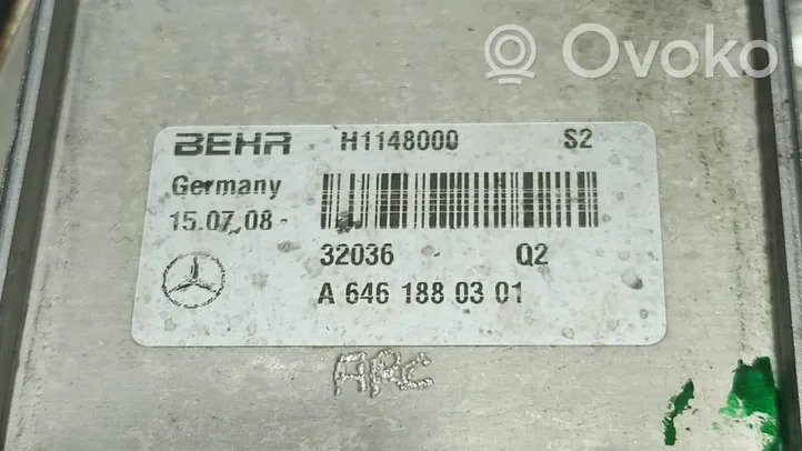 Mercedes-Benz C W204 Variklio tepalo radiatorius 
