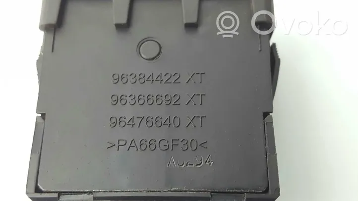 Citroen C4 I Picasso Autres commutateurs / boutons / leviers 96366692XT