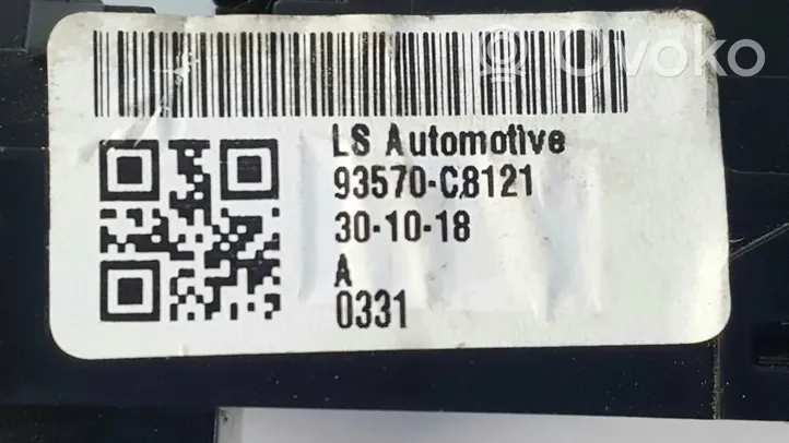 Hyundai i20 (GB IB) Przyciski szyb 299131738
