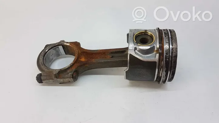 Hyundai Terracan Pistone 235104X000