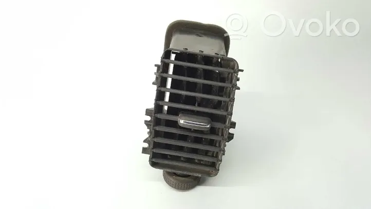 Nissan Navara D40 Grille d'aération centrale 687615X15A