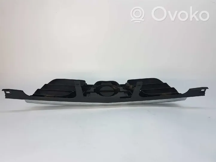 Nissan X-Trail T30 Grille calandre supérieure de pare-chocs avant 623108H700