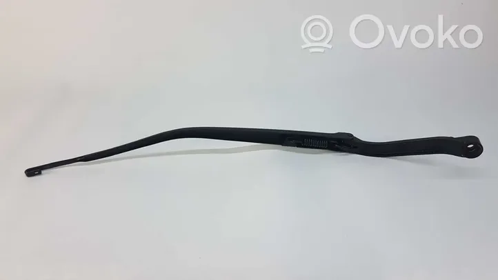 Infiniti G35 Front wiper blade arm 