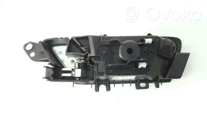 Ford Focus Klamka wewnętrzna drzwi 2390667