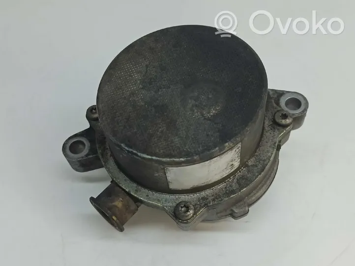 BMW 7 E65 E66 Vacuum pump 