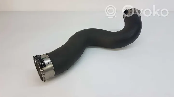 BMW 1 F20 F21 Turboahtimen ilmanoton letku 