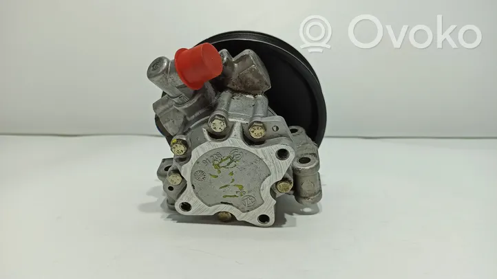 Mercedes-Benz E W211 Power steering pump A6112300115