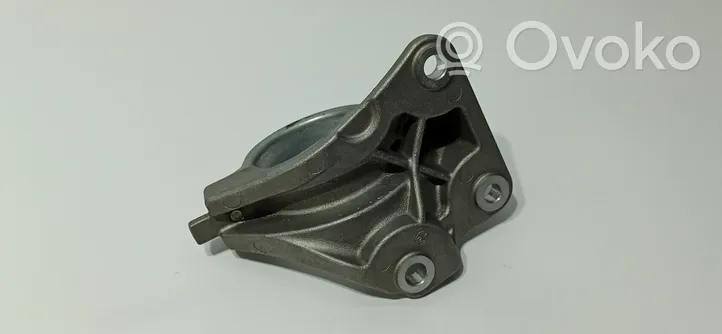 Ford Focus Staffa del cuscinetto di supporto dell’albero di trasmissione JX67-3K305-AA