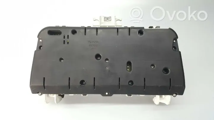 Toyota Corolla Verso E121 Compteur de vitesse tableau de bord MB25743058260