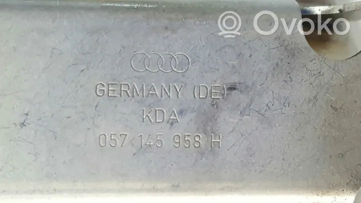 Audi A8 S8 D3 4E Oro vamzdis į turbiną 