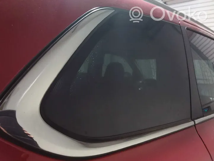 Mitsubishi Outlander Takakulmaikkunan ikkunalasi 