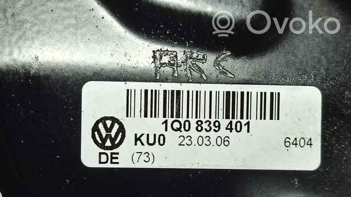 Volkswagen Eos Elektryczny podnośnik szyby drzwi tylnych 1Q0839461