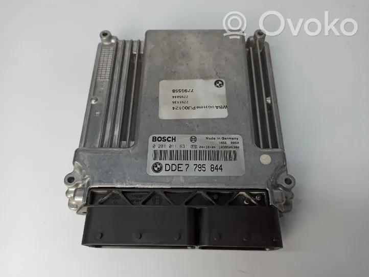 BMW 1 E81 E87 Unité de commande, module ECU de moteur 0281011631