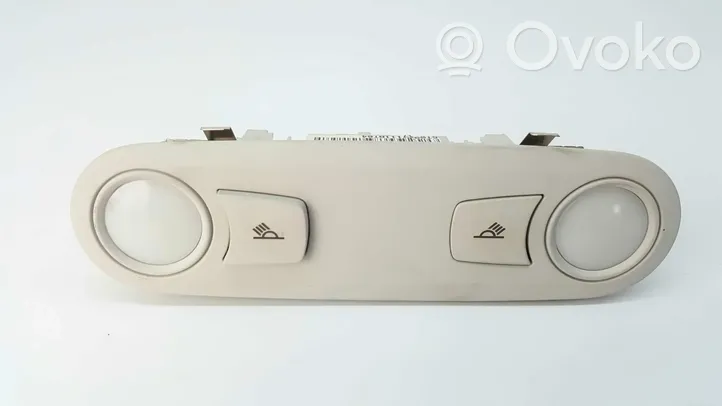 Audi A4 S4 B8 8K Rivestimento della console di illuminazione installata sul rivestimento del tetto 8T0947111A