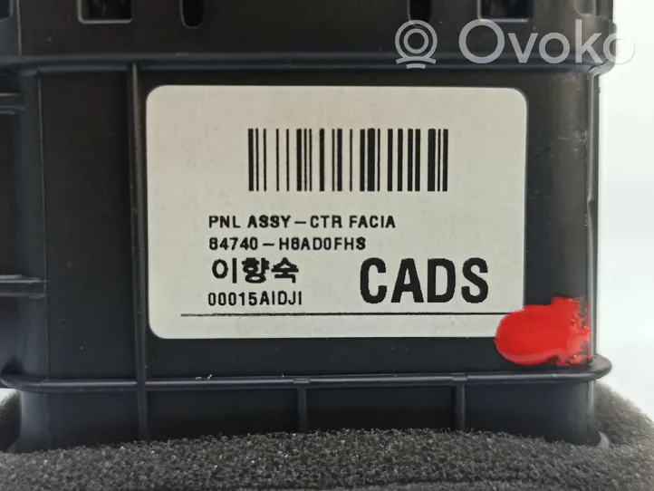 KIA Stonic Centrinės oro grotelės 84740-HBAD0FHS