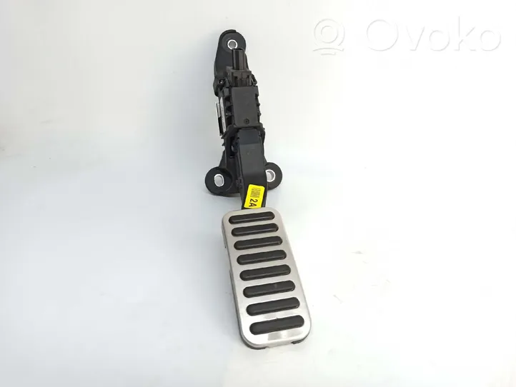 KIA Stonic Accelerator throttle pedal 00136810