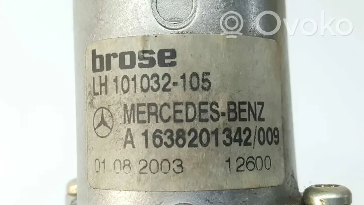 Mercedes-Benz ML W163 Moteur de lève-vitre de porte arrière 101032-105