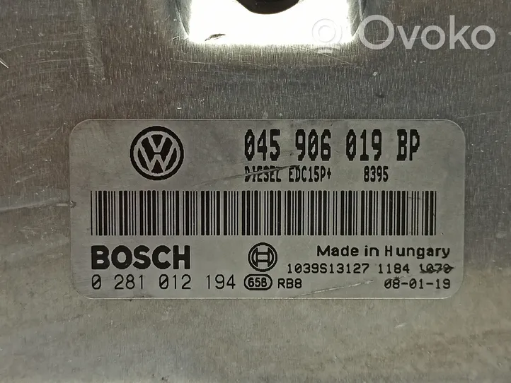 Volkswagen Polo IV 9N3 Unité de commande, module ECU de moteur 0281012194