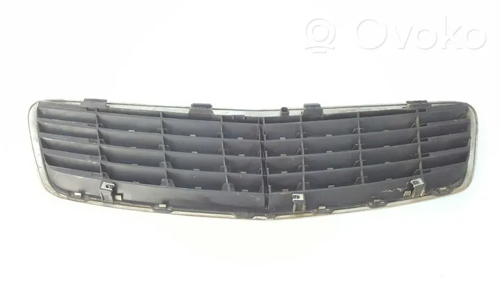 Mercedes-Benz S W220 Front bumper upper radiator grill A22088003839040