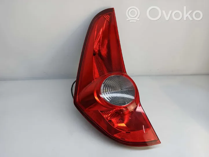 Opel Agila B Aizmugurējais lukturis pārsegā 89071590