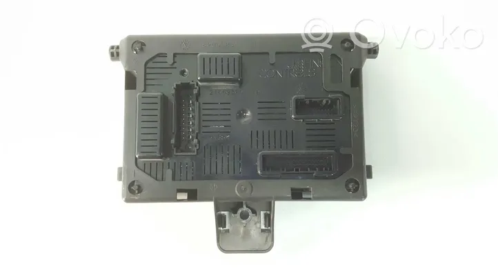 Renault Clio III Module confort 00352758