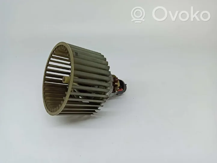 Audi A6 S6 C4 4A Ventola riscaldamento/ventilatore abitacolo 130111162