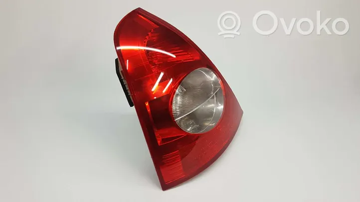 Renault Clio II Lampy tylnej klapy bagażnika 