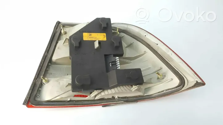 Opel Vectra B Lampy tylnej klapy bagażnika 37370748