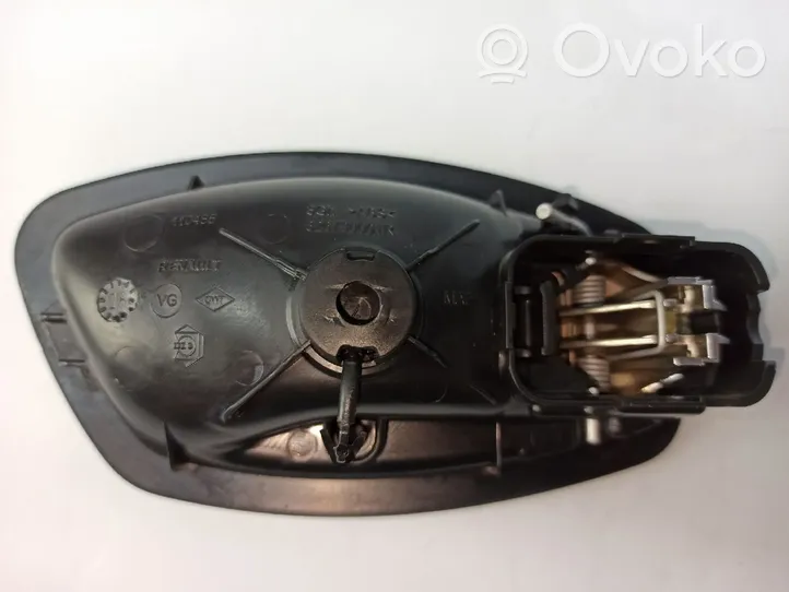 Renault Clio IV Priekinė atidarymo rankenėlė vidinė 110485