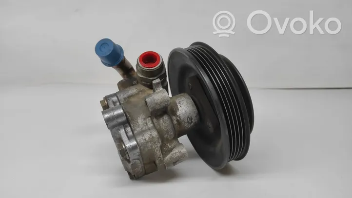 Volkswagen PASSAT B5 Power steering pump 