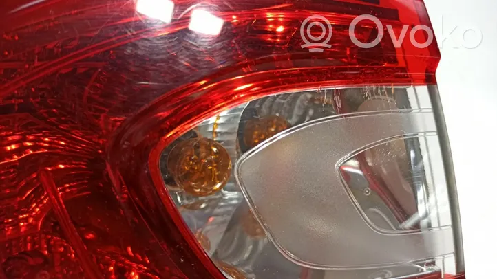 Renault Captur Lampy tylnej klapy bagażnika 