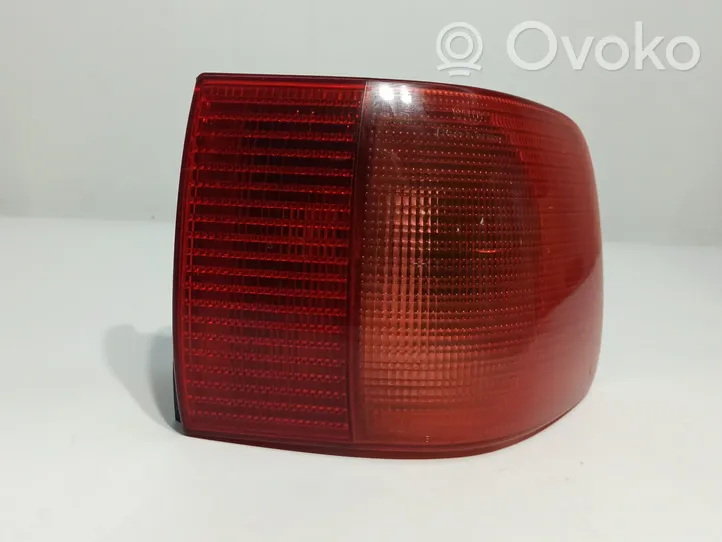 Audi 80 90 B3 Lampa tylna 