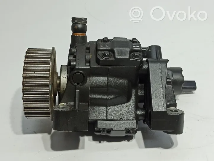 Renault Megane II Fuel injection high pressure pump 167008859R