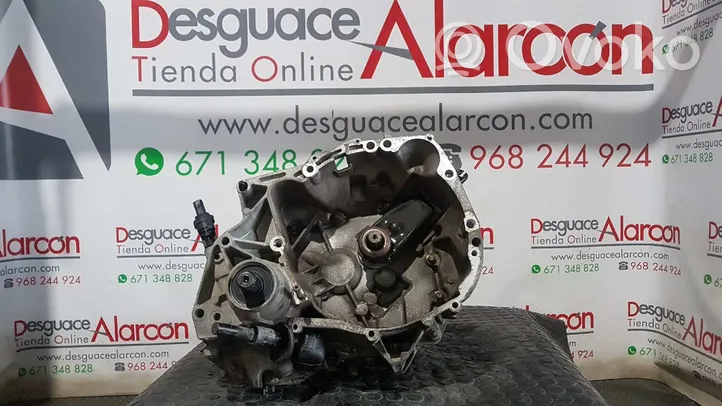 Renault Clio II Mechaninė 5 pavarų dėžė 7701715010