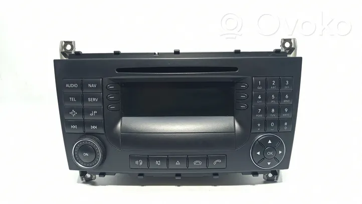 Mercedes-Benz C W203 Navigaatioyksikkö CD/DVD-soitin A2038270062