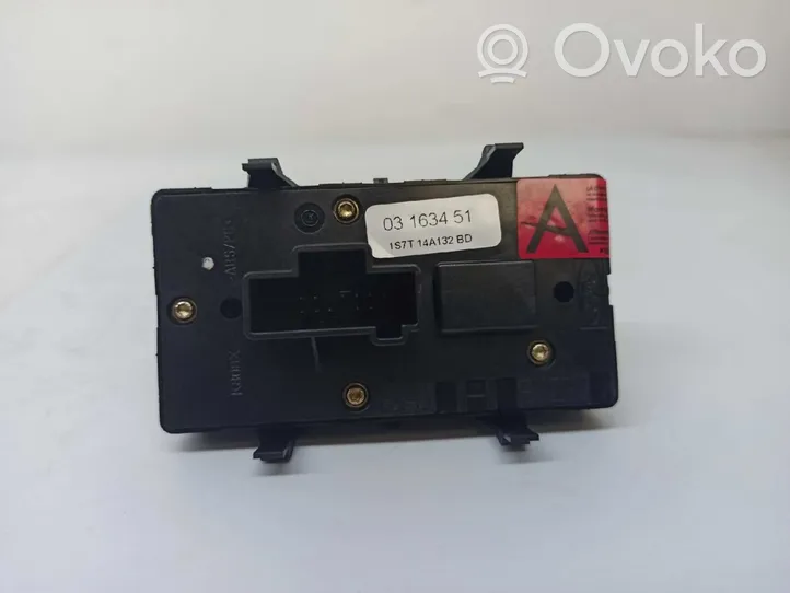 Ford Mondeo Mk III Electric window control switch 3S7T-14A132-BA